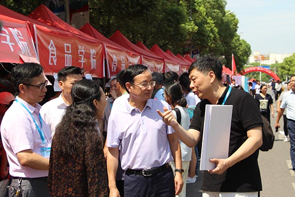 47eb2e725b994538a4a07a1bfeb0e7d7.jpg IMG_7409.jpg