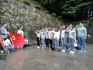 51afb4f5b72f4926bcc0c4d70730f355.jpg 2.jpg